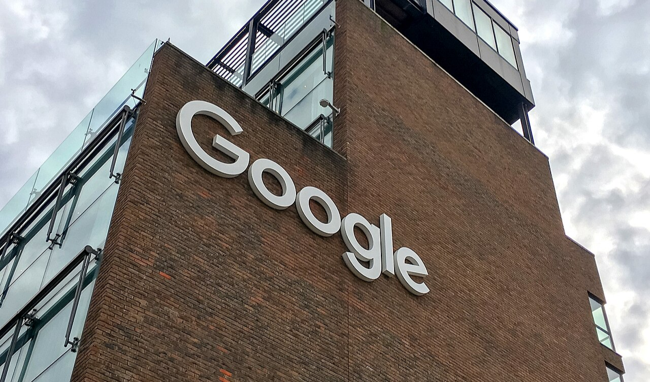 Google Tests Classic Search Ads Inside AI Mode