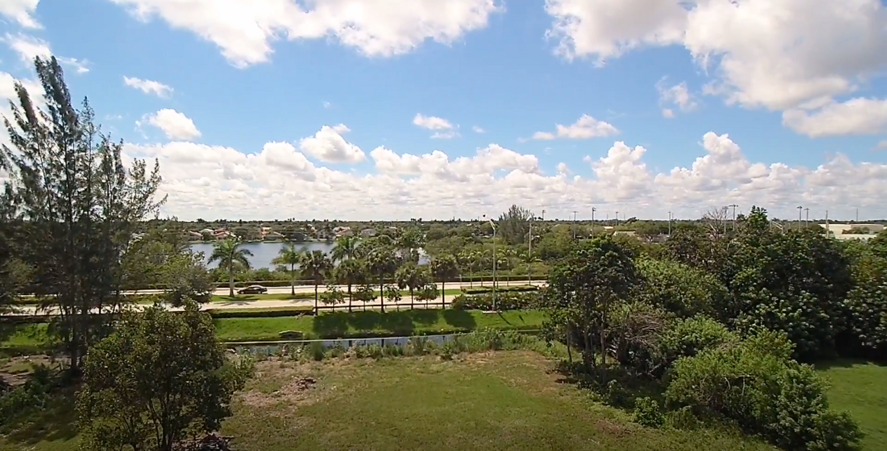 Gisele Bündchen Buys $9.1M Florida Equestrian Estate