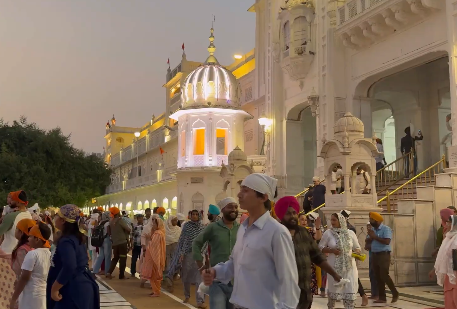 Amritsar Awakening Golden Temple, Wagah Roar and Punjabi Feasts