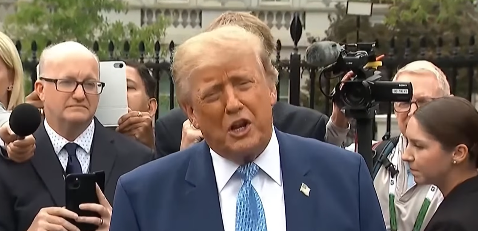 Trump Meets Top Tech Leaders, Why America’s AI Future Was Discussed