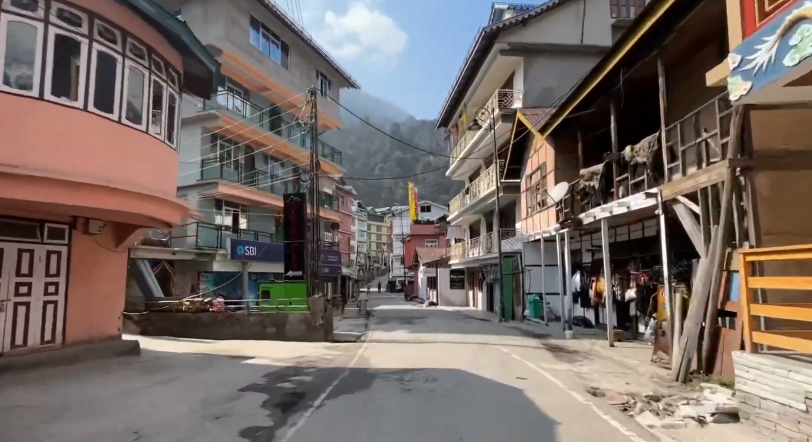 Gangtok & North Sikkim Monasteries, Lakes and the Permit Trail