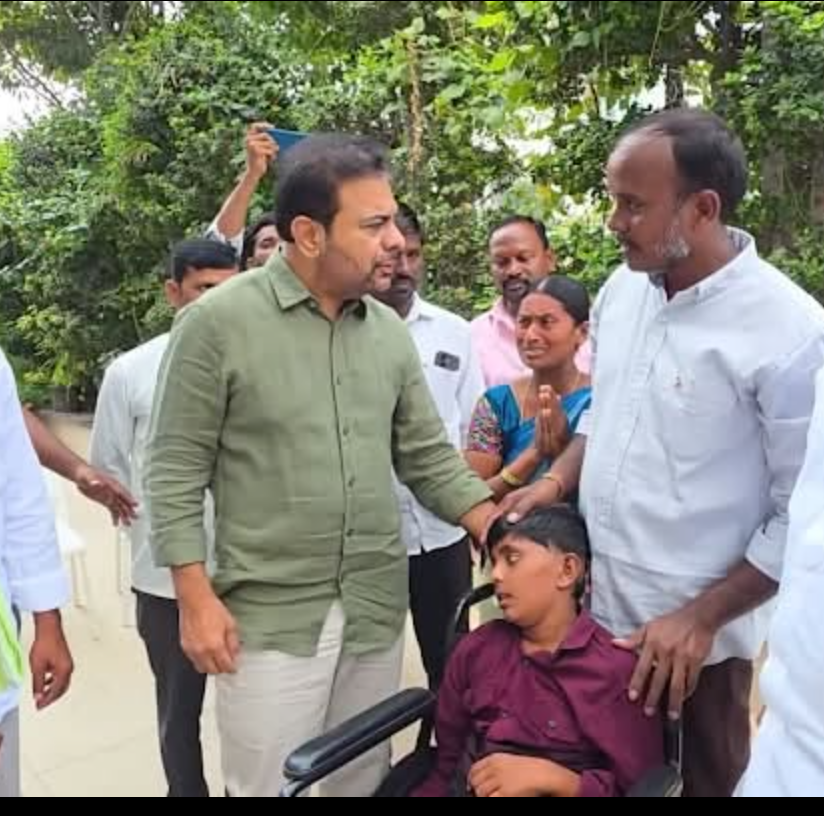 బ్రెయిన్ క్యాన్సర్ బాధితుడు వినయ్‌కు కేటీఆర్ భరోసా