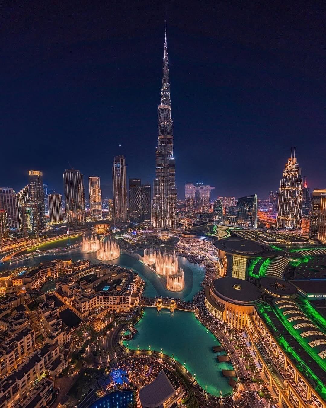Dubai Beyond the Skyline Tower, Dunes and Souk Gold