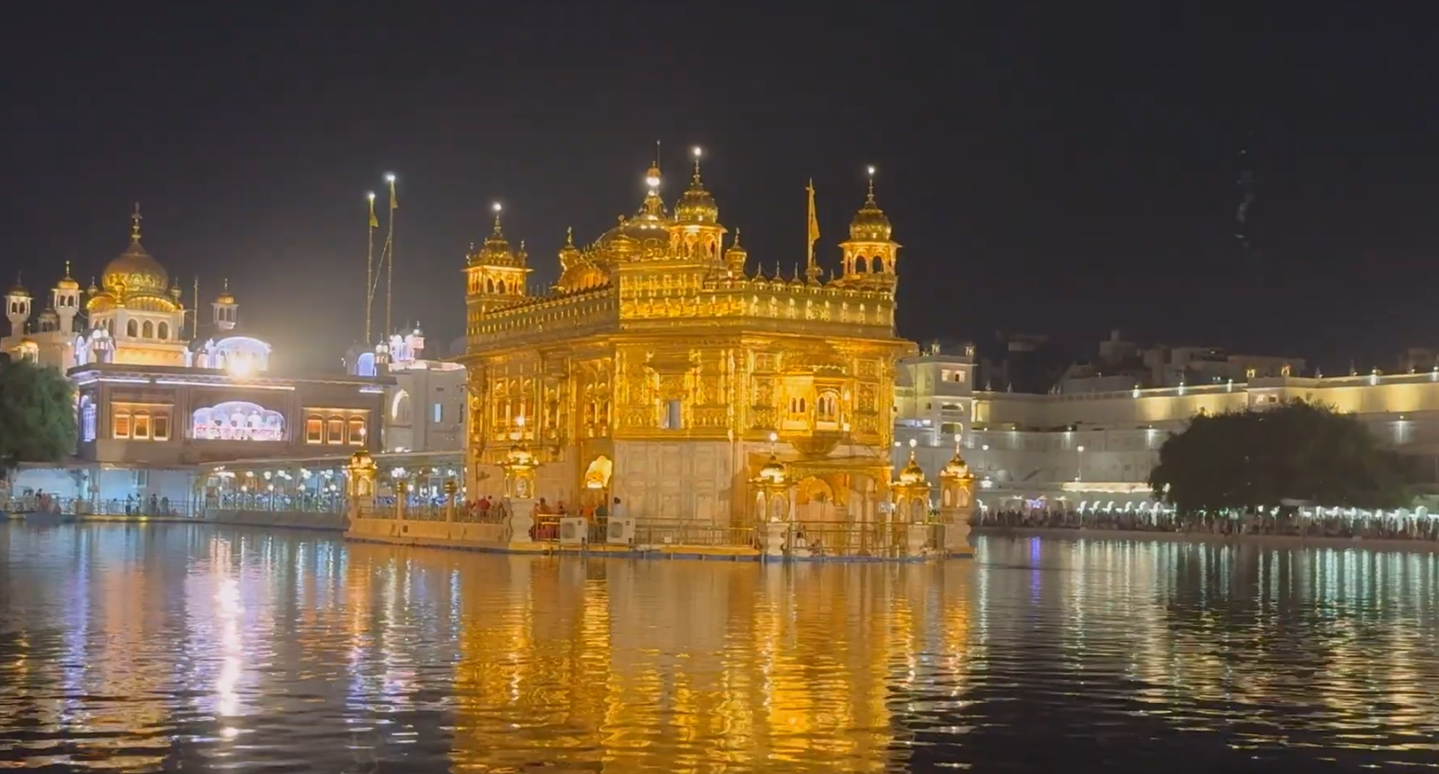 Amritsar Awakening Golden Temple, Wagah Roar and Punjabi Feasts