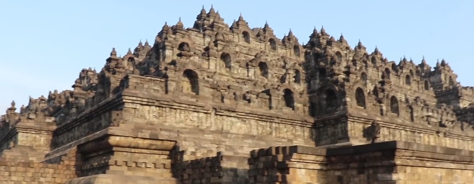 Yogyakarta Borobudur, Prambanan and the Fire of Merapi