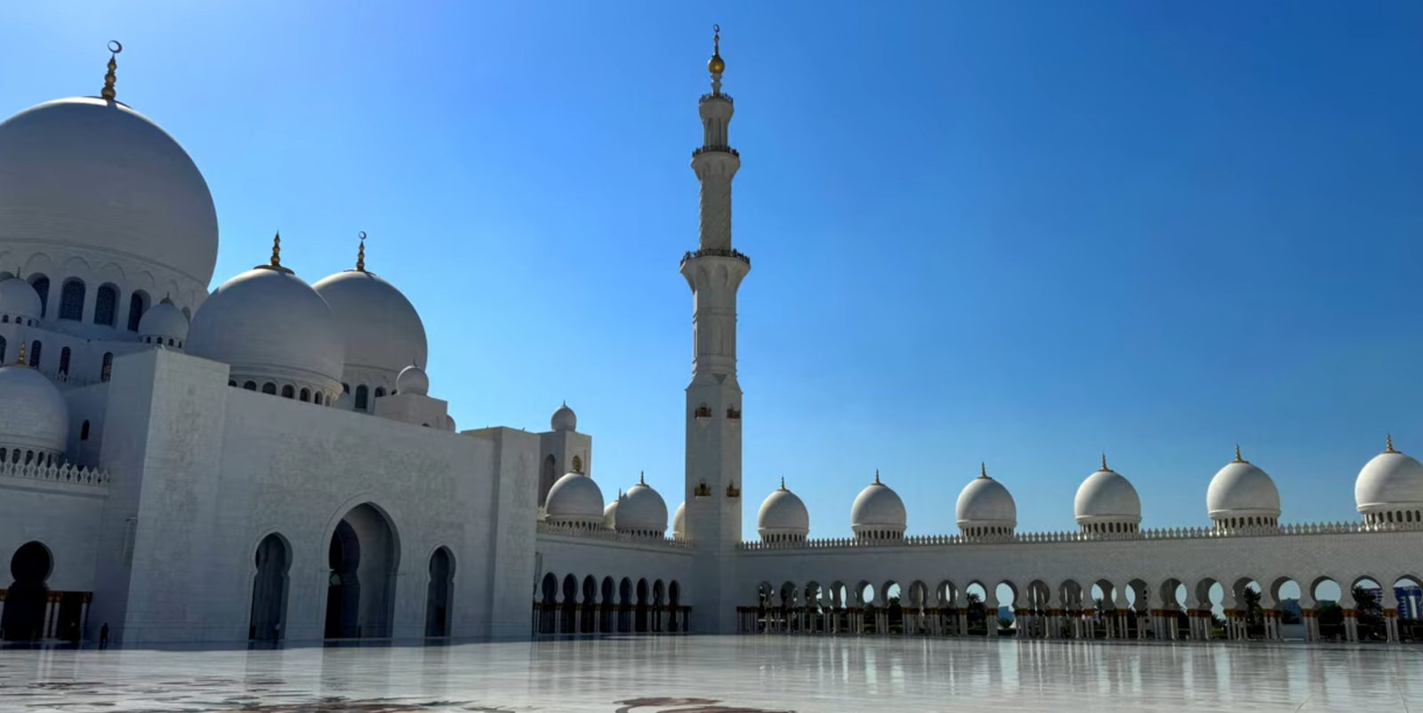 Abu Dhabi White Mosque, Louvre Dome and Islands of Calm