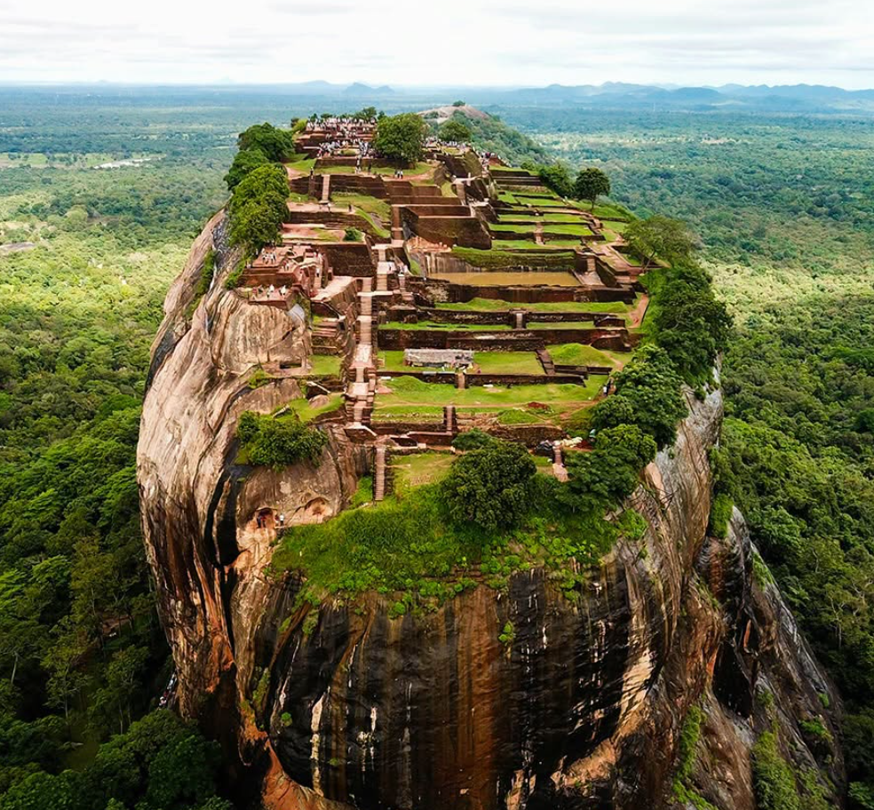 One Week in Sri Lanka Temple City, Tea Trains and Surf Coast