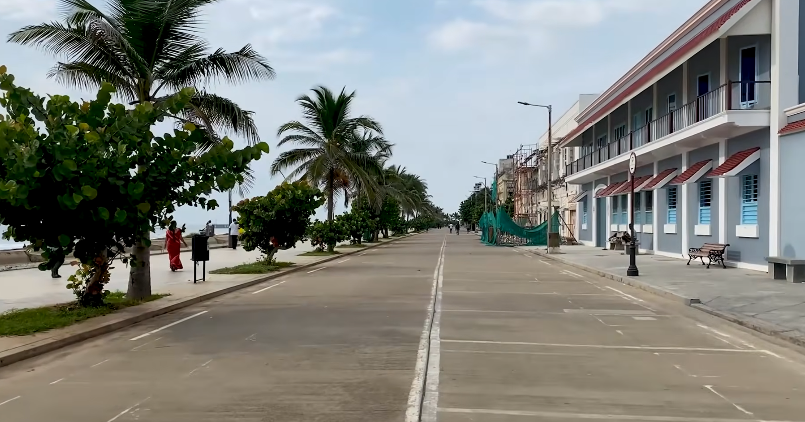 Pondicherry French Quarter, Auroville and Seaside Cafes