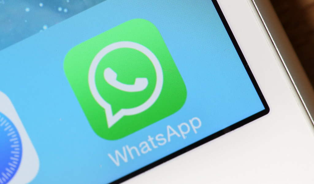WhatsApp Tests New Chat Theme Categories, Wallpapers on Android