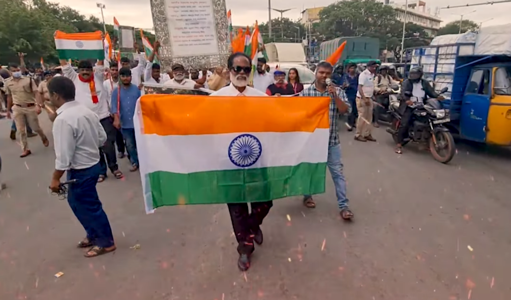 Bengaluru Protest Tiranga Rally Delayed Over SIR Placards