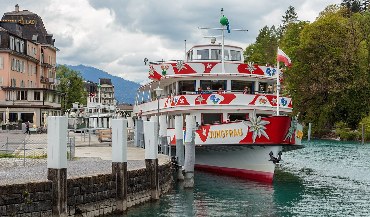 Swiss Alps for First-Timers: Interlaken, Jungfrau and Scenic Trains