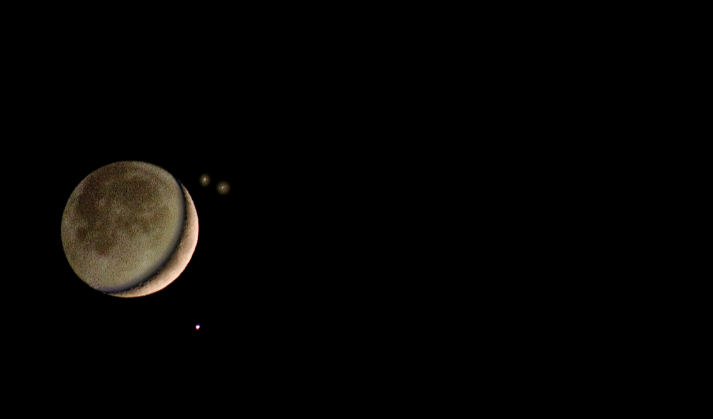 Full Moon and New Moon Energy How Lunar Phases Shape Your Week