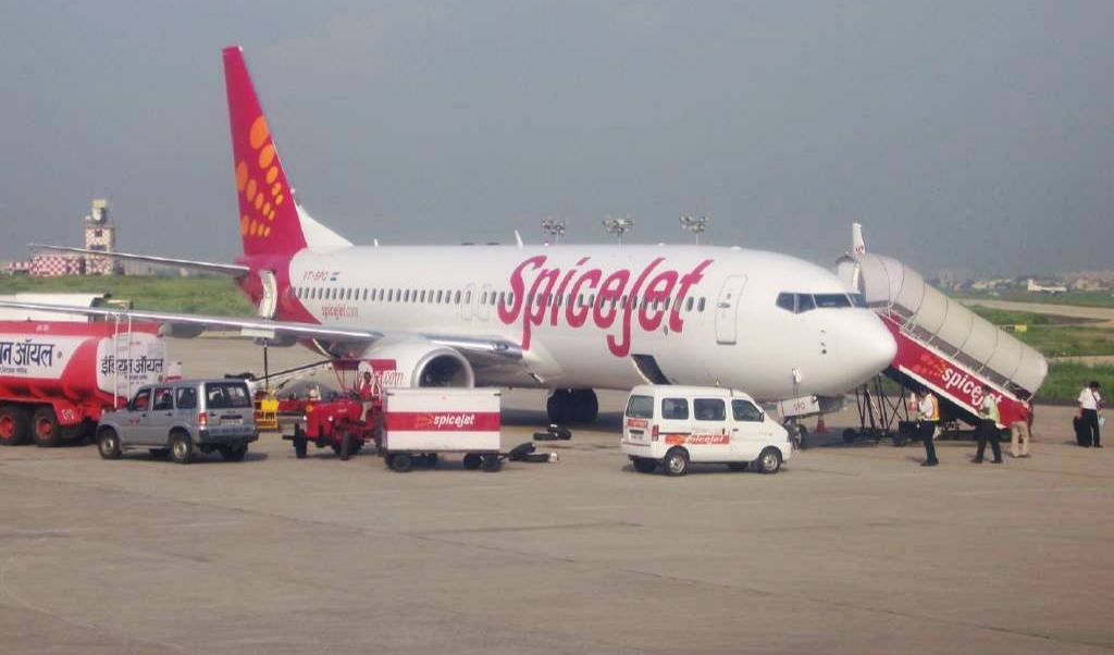 SpiceJet Denies AC Failure After Delhi-Gorakhpur Flight Complaint