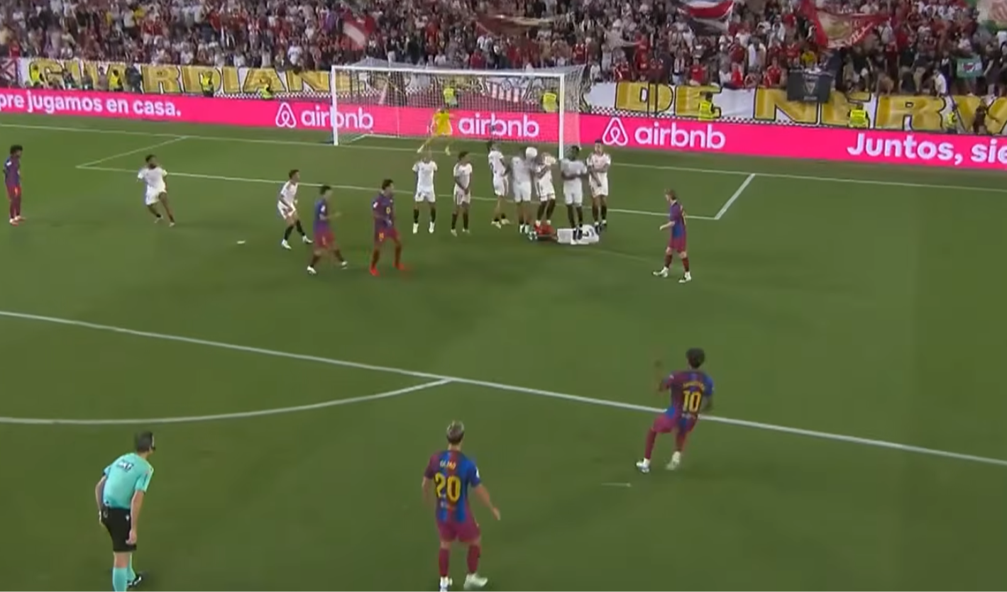 Raphinha Hat-Trick Sinks Sevilla as Barcelona Win 3-1