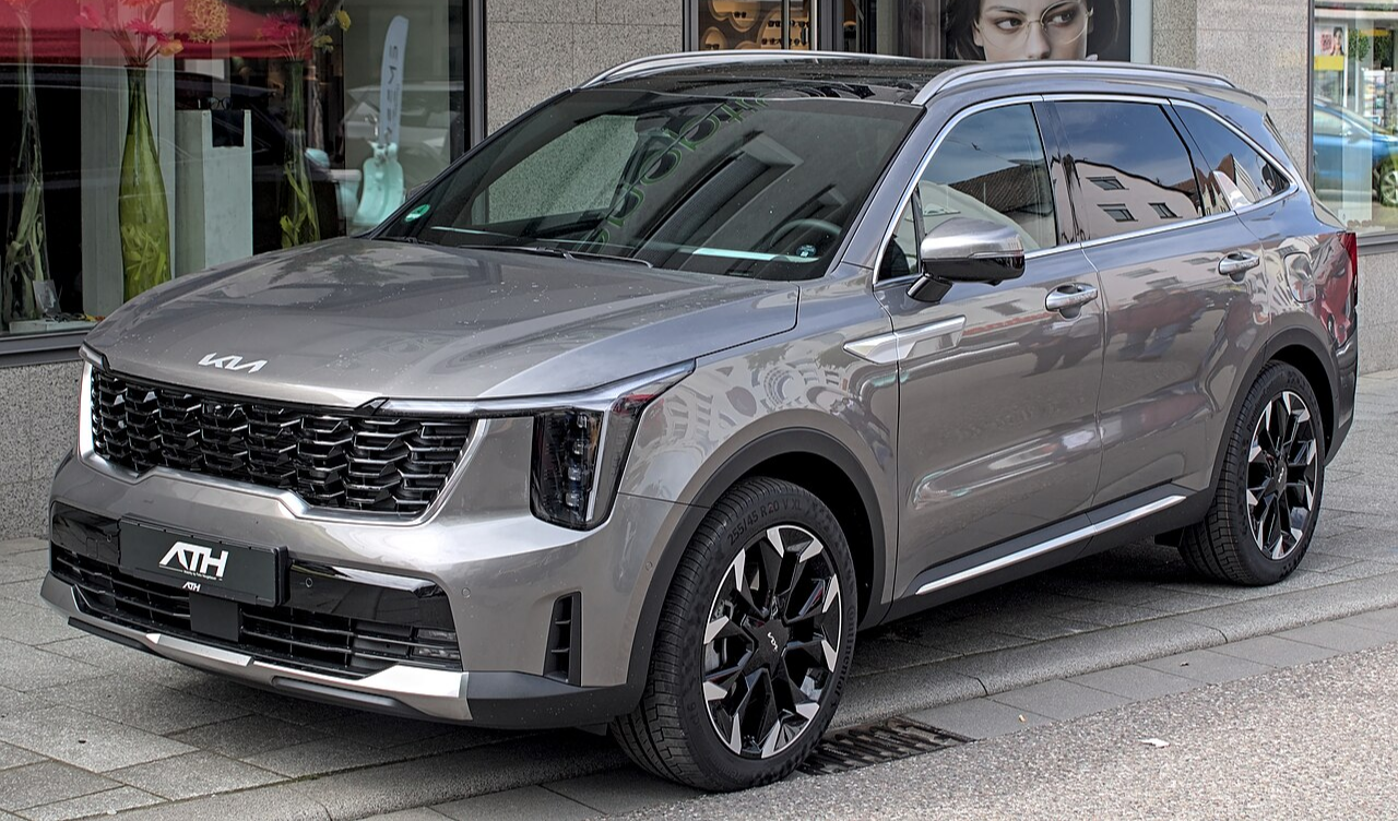 New Kia Sorento Lands In Indian Showrooms, Launches Today