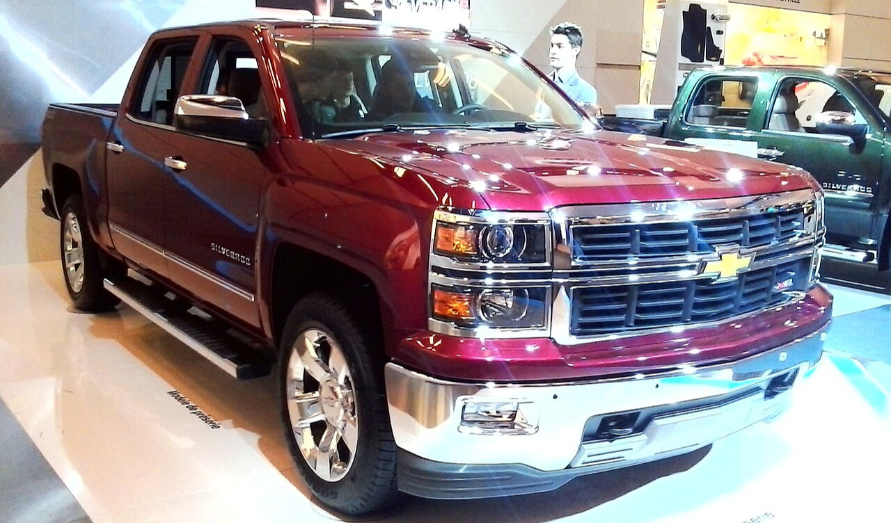 GM Unveils Two New V-8 Engines for 2027 Silverado, Sierra Trucks