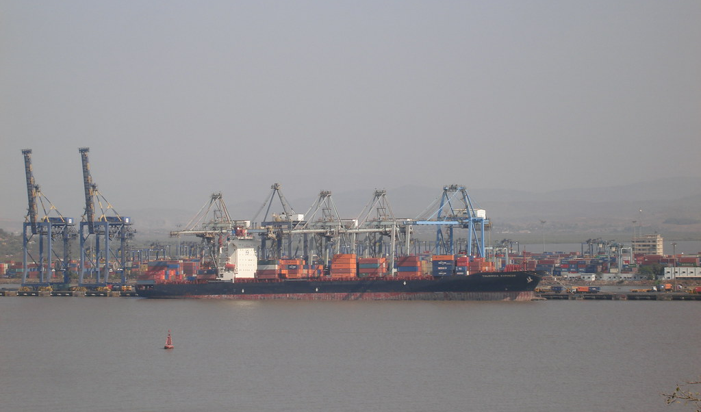 India's Exports Surge 25.4% in August, Trade Gap Shrinks to $9.41bn