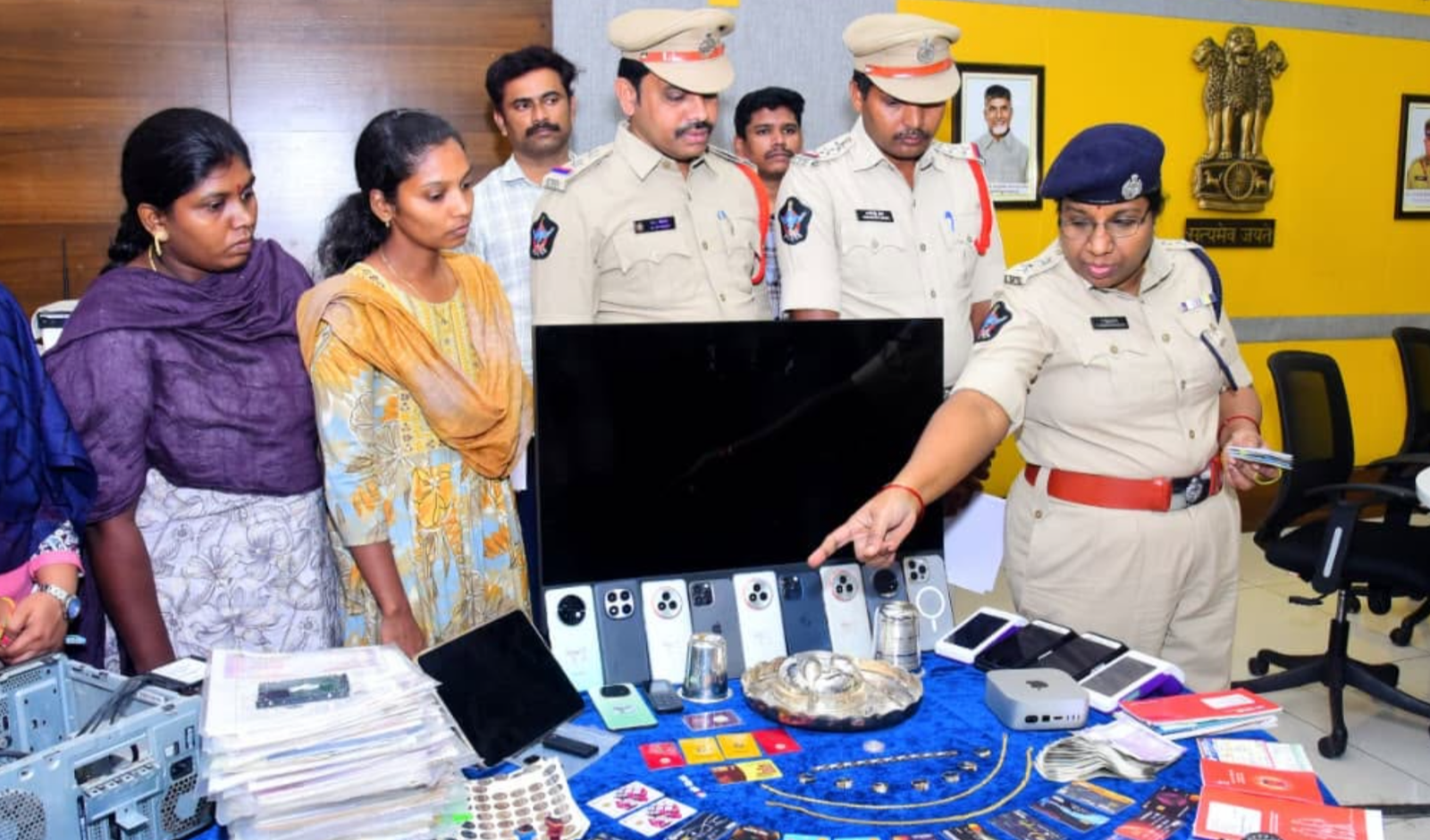 విజయవాడలో రూ.5.28 కోట్ల బ్యాంకు రుణాల మోసం కేసు