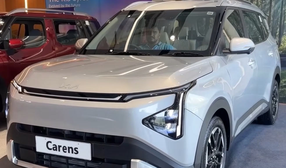 Kia Offers 15-Year Battery Warranty on Carens Clavis EV