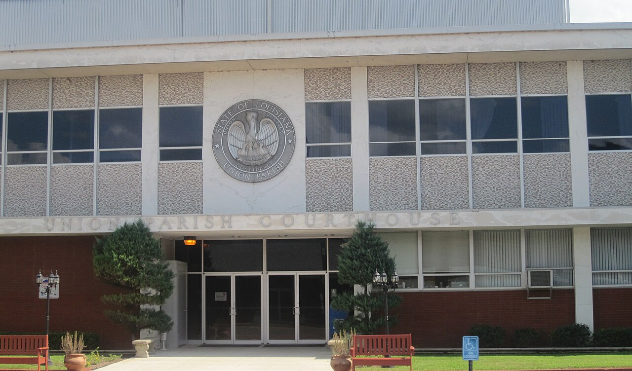Louisiana Court Ends Neighbor Land Feud With $15K Award