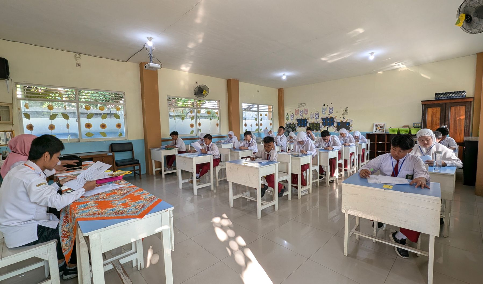 Indonesian Students Recorded Their Abuser Head Teacher - Then Married