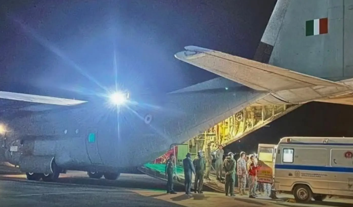 IAF Airlifts Critically Ill Civilian From Leh to Delhi in Night Operation